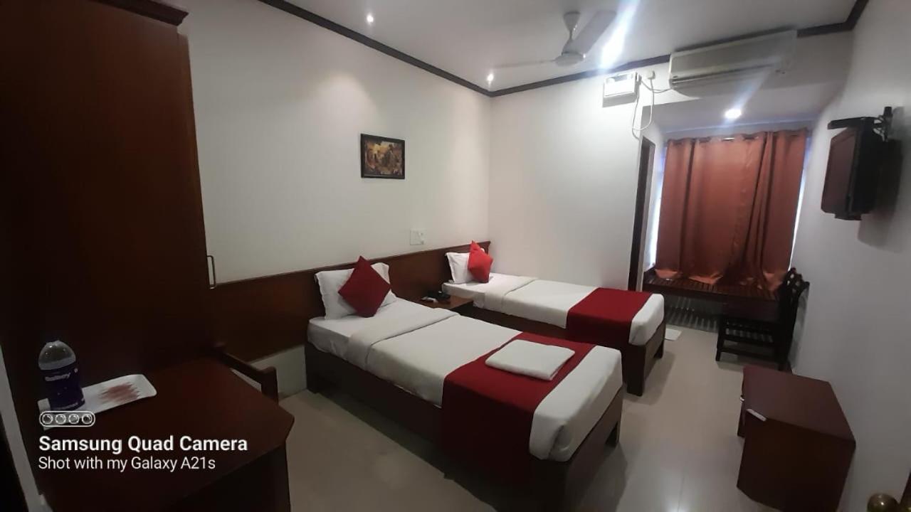 Sayoojyam Residency Hotel Palakkad Ngoại thất bức ảnh